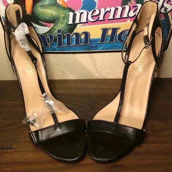 Black heels size 7 - Picture 12 of 15